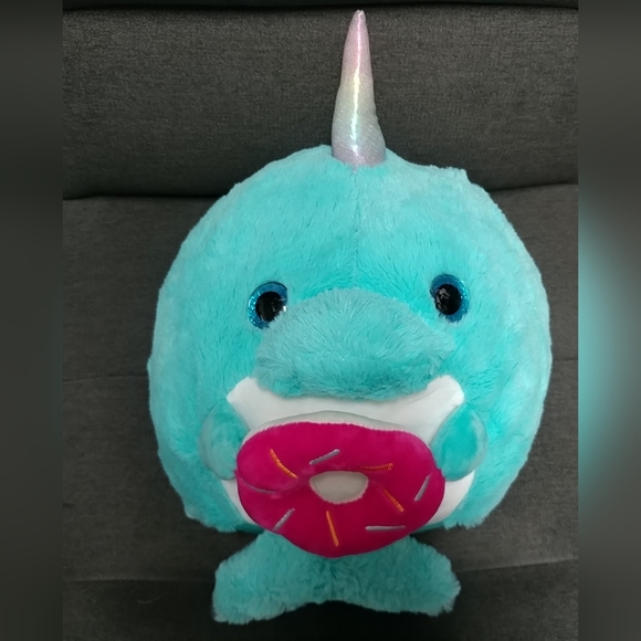 Narwhal holding a Donut 16" Plush Soft Green Pink - Picture 14 of 14
